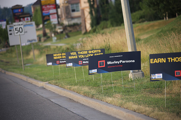 1 SPONSOR SIGNS ON ROUTE - RTCCAB  – Sombilon Photography-74