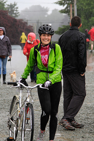 CAMP -HEROES WELCOME TO CAMP -  2012 RIDE TO CONQUER CANCER - BC Cancer Foundation - Photos by Ron Sombilon Photography-13-TEAM FINN