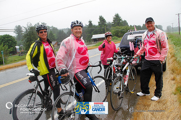 DAY 1 ROUTE -RIDERS ON ROUTE AT THE 2012 RIDE TO CONQUER CANCER - BC Cancer Foundation - Photos by Ron Sombilon Photography-400-TEAM FINN-WEB