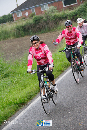 DAY 2 ROUTE -RIDERS ON ROUTE AT THE 2012 RIDE TO CONQUER CANCER - BC Cancer Foundation - Photos by Ron Sombilon Photography-432-TEAM FINN-WEB
