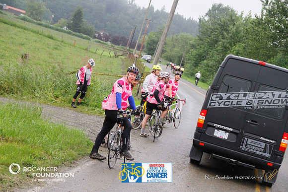 DAY 2 ROUTE -RIDERS ON ROUTE AT THE 2012 RIDE TO CONQUER CANCER - BC Cancer Foundation - Photos by Ron Sombilon Photography-488-TEAM FINN-WEB