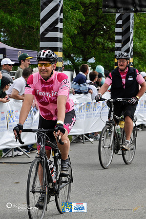 FINISH LINE CROSSING - RIDE TO CONQUER CANCER 2012 - BC Cancer Foundation - Photos by Ron Sombilon Photography-2144-TEAM FINN-WEB