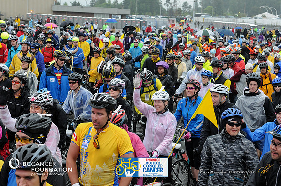OPENING CEREMONIES - START LINE -SPEECHES - HEROE PORTRAITS - 2012 RIDE TO CONQUER CANCER - BC Cancer Foundation - Photos by Ron Sombilon Photography-443-TEAM FINN-WEB