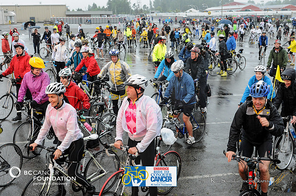OPENING CEREMONIES - START LINE -SPEECHES - HEROE PORTRAITS - 2012 RIDE TO CONQUER CANCER - BC Cancer Foundation - Photos by Ron Sombilon Photography-466-TEAM FINN-WEB