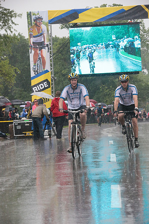 FINISH 1 - TheRideTO - SOMBILON PHOTO-3059