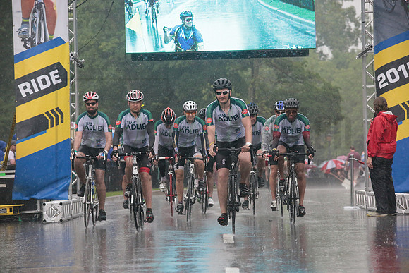 FINISH 1 - TheRideTO - SOMBILON PHOTO-3505