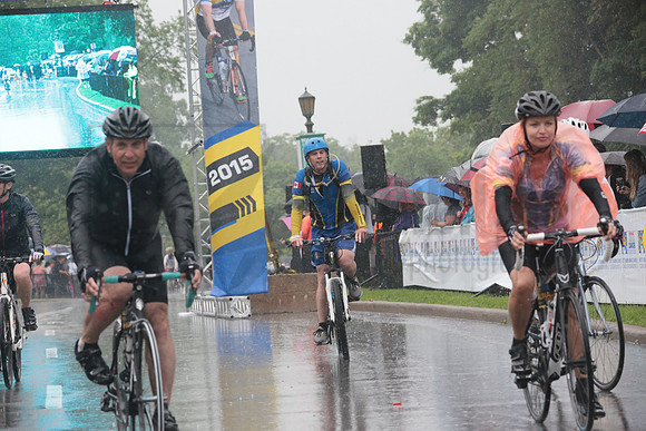 FINISH 1 - TheRideTO - SOMBILON PHOTO-3710