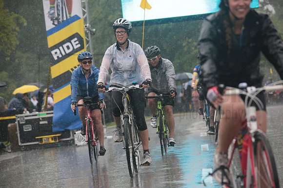FINISH 1 - TheRideTO - SOMBILON PHOTO-3822
