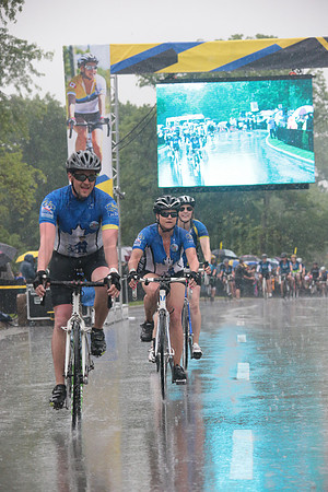 FINISH 1 - TheRideTO - SOMBILON PHOTO-4010