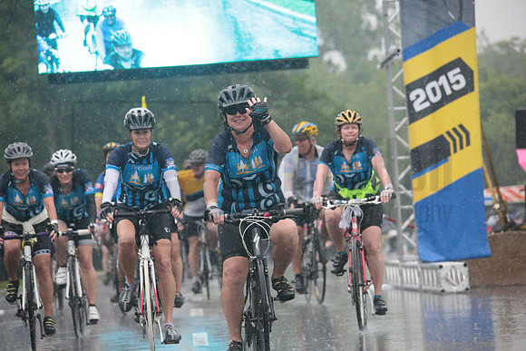 FINISH 1 - TheRideTO - SOMBILON PHOTO-4023