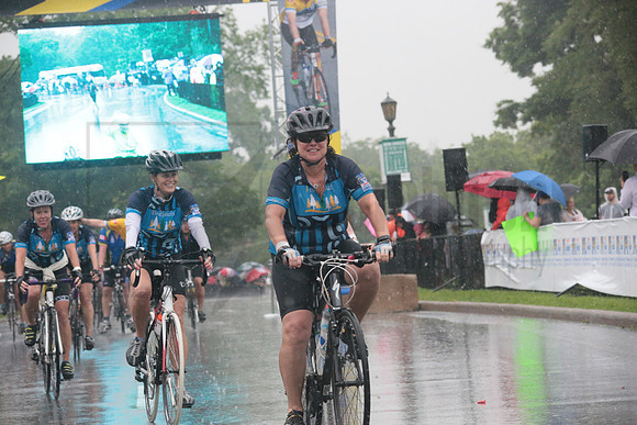 FINISH 1 - TheRideTO - SOMBILON PHOTO-4028