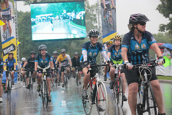 FINISH 1 - TheRideTO - SOMBILON PHOTO-4030