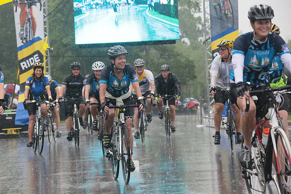 FINISH 1 - TheRideTO - SOMBILON PHOTO-4031