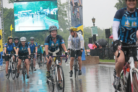 FINISH 1 - TheRideTO - SOMBILON PHOTO-4033