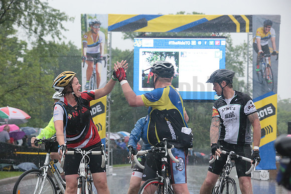 FINISH 1 - TheRideTO - SOMBILON PHOTO-4050