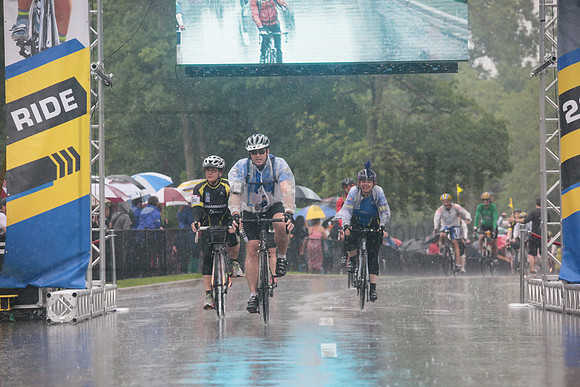 FINISH 1 - TheRideTO - SOMBILON PHOTO-4065
