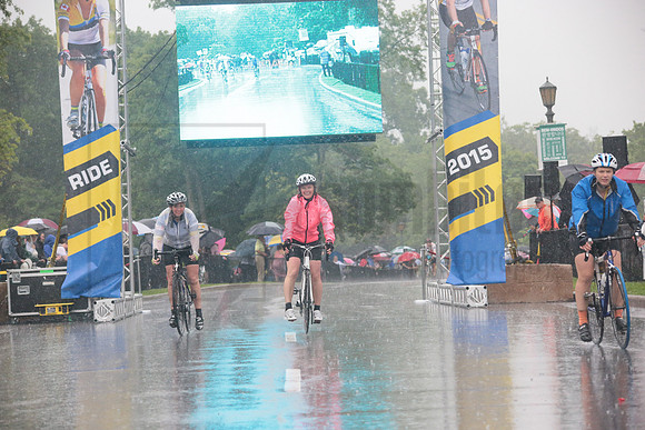 FINISH 1 - TheRideTO - SOMBILON PHOTO-4205