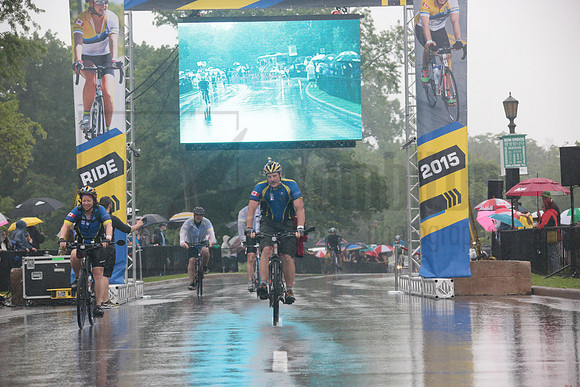 FINISH 1 - TheRideTO - SOMBILON PHOTO-0427