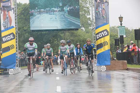 FINISH 1 - TheRideTO - SOMBILON PHOTO-0910