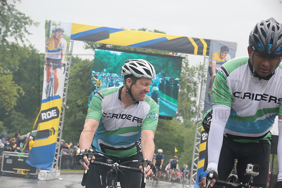 FINISH 1 - TheRideTO - SOMBILON PHOTO-0930
