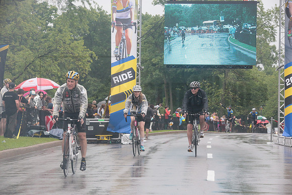 FINISH 1 - TheRideTO - SOMBILON PHOTO-1008