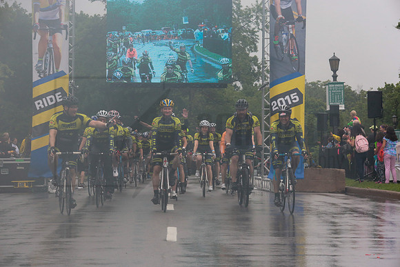 FINISH 1 - TheRideTO - SOMBILON PHOTO-1062