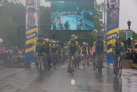 FINISH 1 - TheRideTO - SOMBILON PHOTO-1064