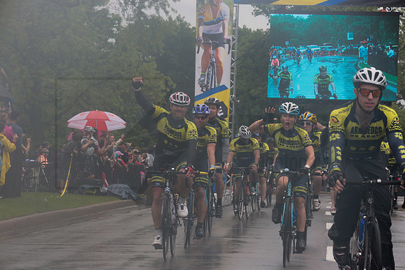 FINISH 1 - TheRideTO - SOMBILON PHOTO-1075