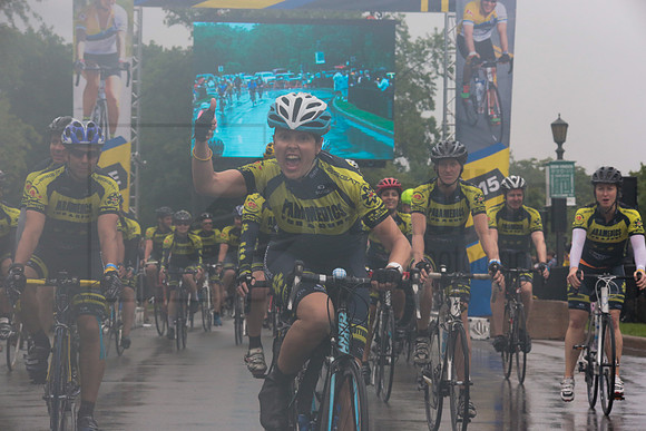 FINISH 1 - TheRideTO - SOMBILON PHOTO-1082