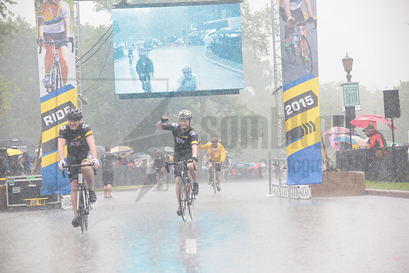 FINISH 1 - TheRideTO - SOMBILON PHOTO-0207