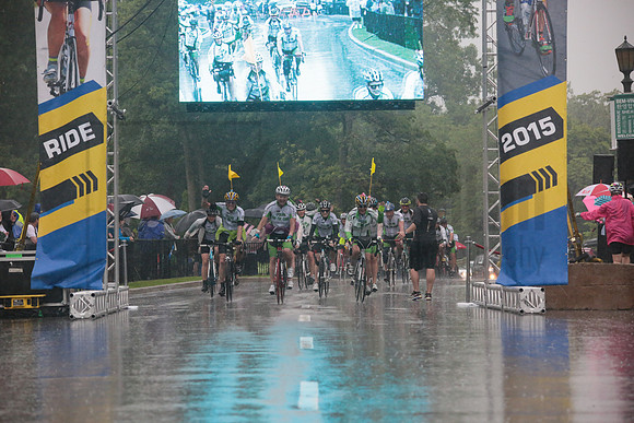 FINISH 1 - TheRideTO - SOMBILON PHOTO-4723