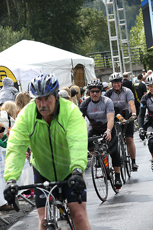 FL – A2 TEAMS –FINISH LINE – 3 –  LYMPHOMANIACS –  RTCCVA – Sombilon Photography-3