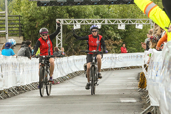 FL – A2 TEAMS –FINISH LINE – 3 –  RIDERS FOR RYDERS –  RTCCVA – Sombilon Photography-97
