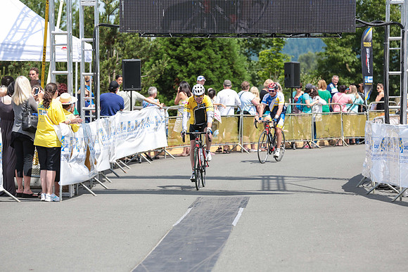 FINISH LINE - 2013 RTCC – Ron Sombilon Photography Team-252