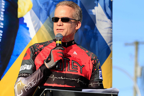 The Motley Crew -en route –2013 RIDE TO CONQUER CANCER –BC CANCER FOUNDATION – Ron Sombilon Photography_-7