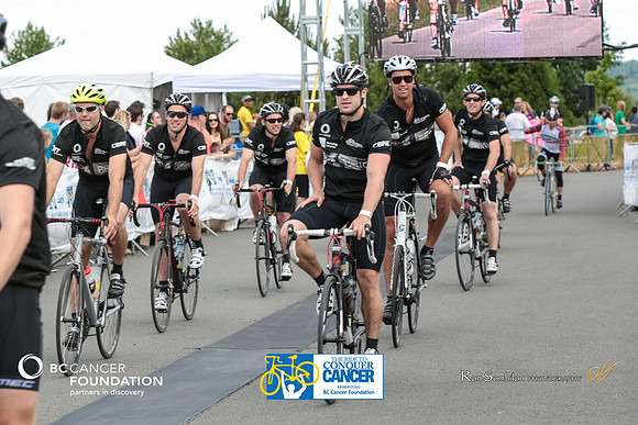 FINISH LINE - 2013 RTCC – Ron Sombilon Photography Team-189-WEB