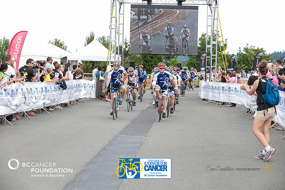 FINISH LINE - 2013 RTCC – Ron Sombilon Photography Team-367-