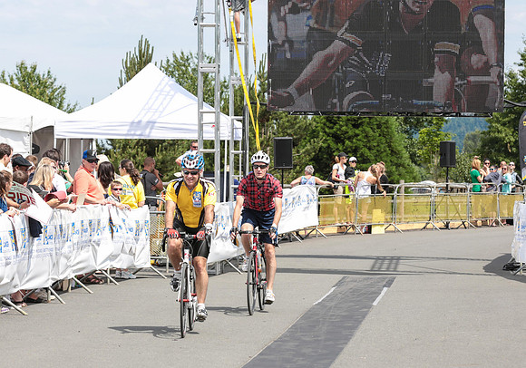 FINISH LINE - 2013 RTCC – Ron Sombilon Photography Team-51