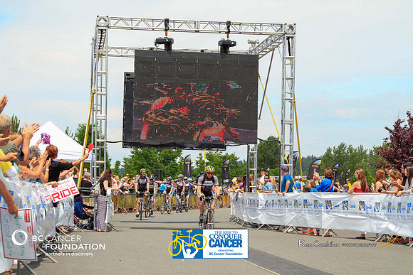 BRAINIACS - Finish Line –2013 RIDE TO CONQUER CANCER –BCCF – Ron Sombilon Photography-44-