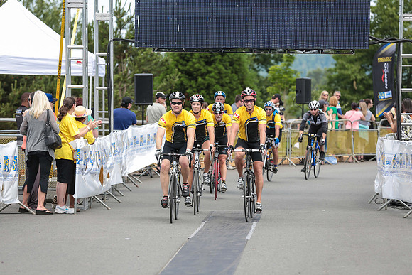 FINISH LINE - 2013 RTCC – Ron Sombilon Photography Team-323