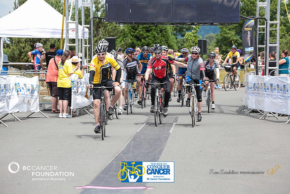 FINISH LINE - 2013 RTCC – Ron Sombilon Photography Team-432-WEB