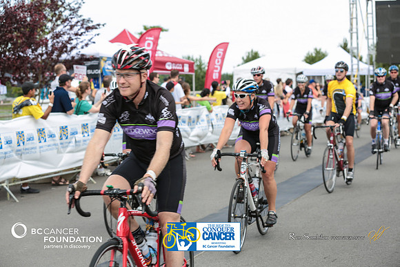 FINISH LINE - 2013 RTCC – Ron Sombilon Photography Team-168-WEB
