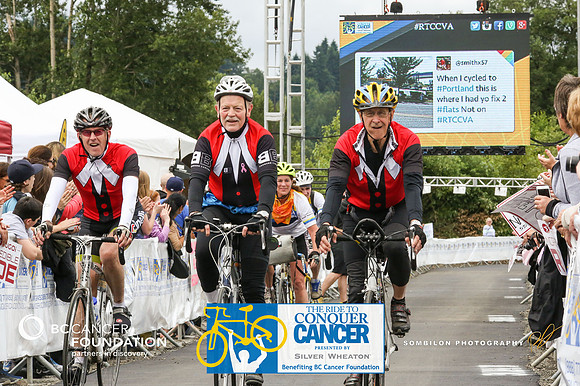 FL – A2 TEAMS –FINISH LINE – 1 –BB CONQUER CANCER –  RTCCVA – Sombilon Photography-7-WEB