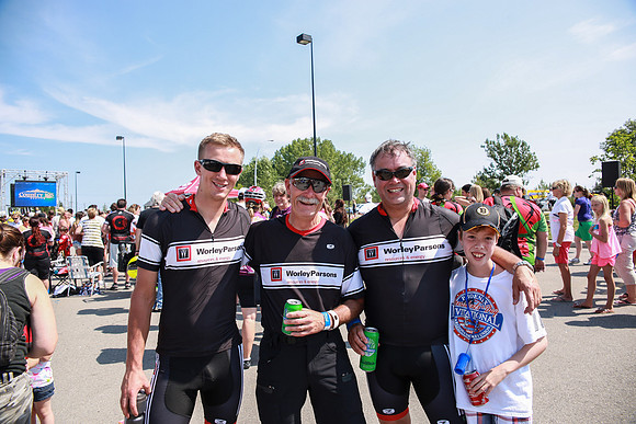 FINISH LINE - HERO TEAMS –ALBERTA RTCC 2013–  Ron Sombilon Photography-6
