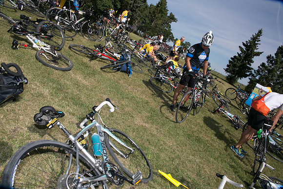 1 SPONSOR SIGNS ON ROUTE - RTCCAB  – Sombilon Photography-2