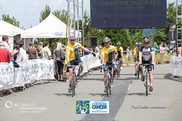 FINISH LINE - 2013 RTCC – Ron Sombilon Photography Team-300-