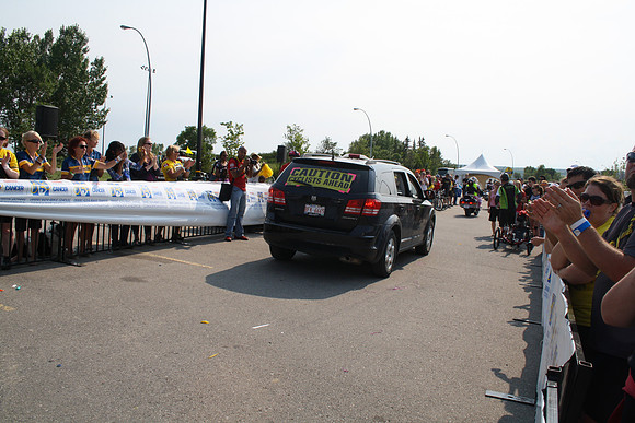 FINISH LINE – VOLUNTEERS-FAMILY-CREW  –ALBERTA RTCC 2013–  Sombilon Photography-131