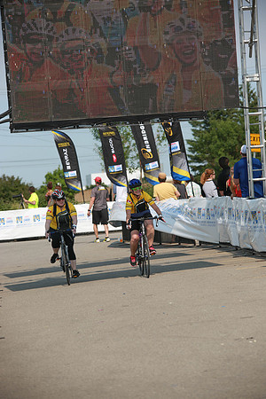FINISH LINE – HEROES CROSSING –ALBERTA RTCC 2013–  Ron Sombilon Photography-177