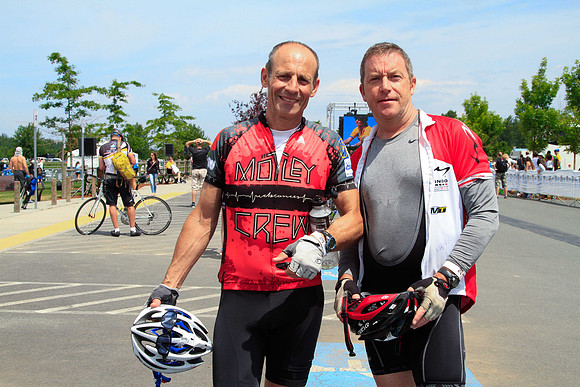 The Motley Crew -finish line –2013 RIDE TO CONQUER CANCER –BC CANCER FOUNDATION – Ron Sombilon Photography_-2