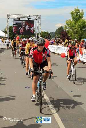 Riders for Ryders 33 - Finish  -2013 RIDE TO CONQUER CANCER –BC CANCER FOUNDATION – Ron Sombilon Photography_-47-WEB